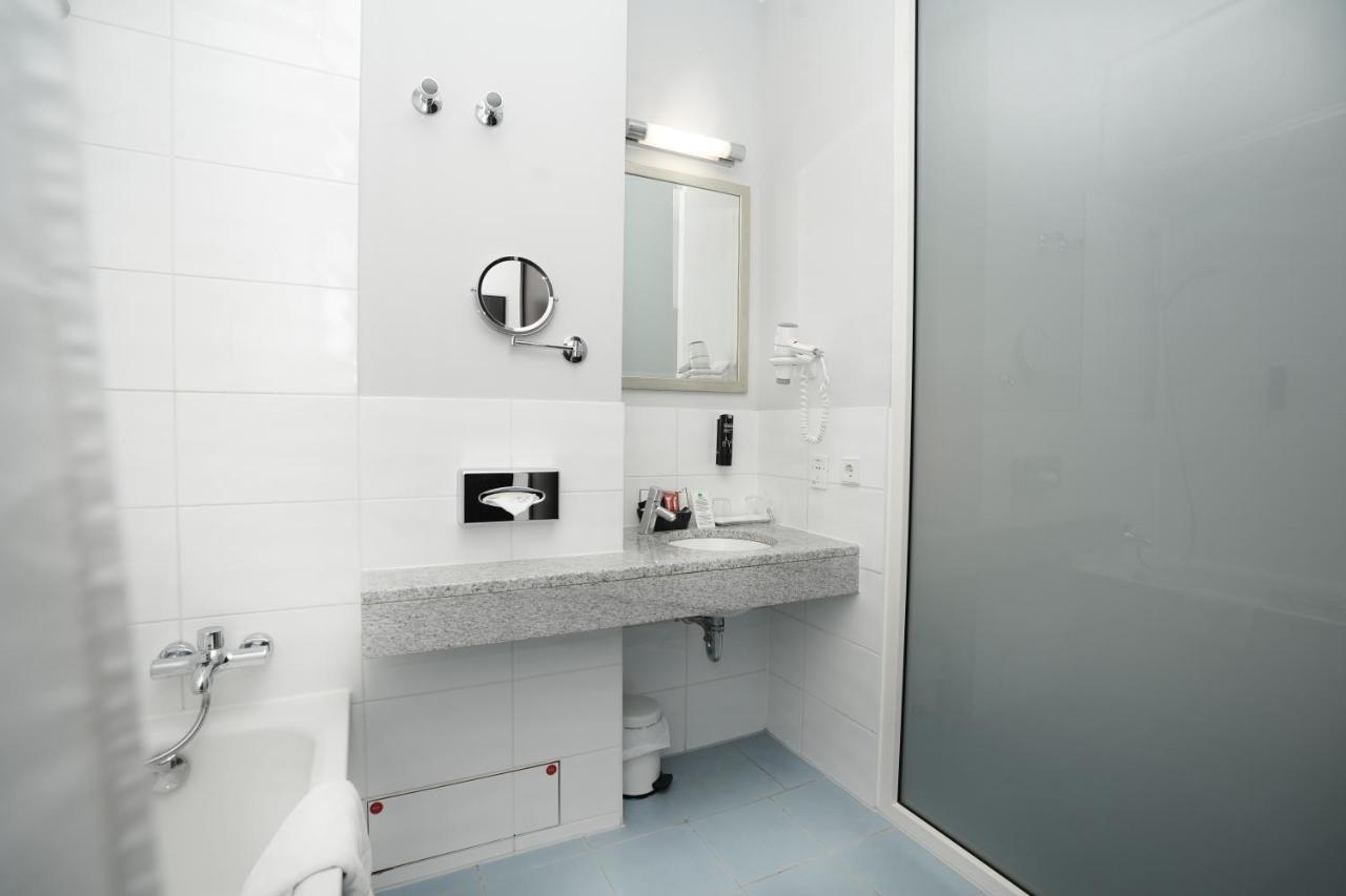 Triple Room City View