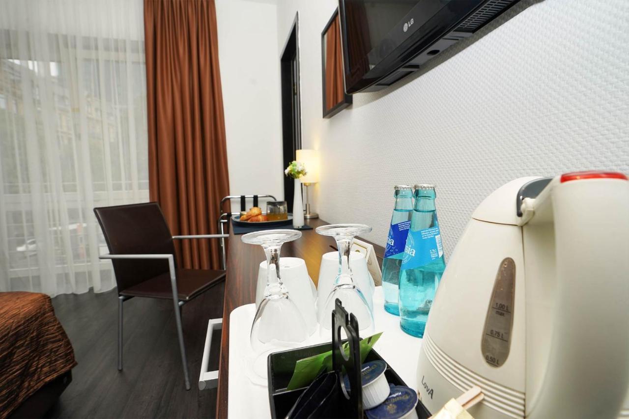Triple Room City View